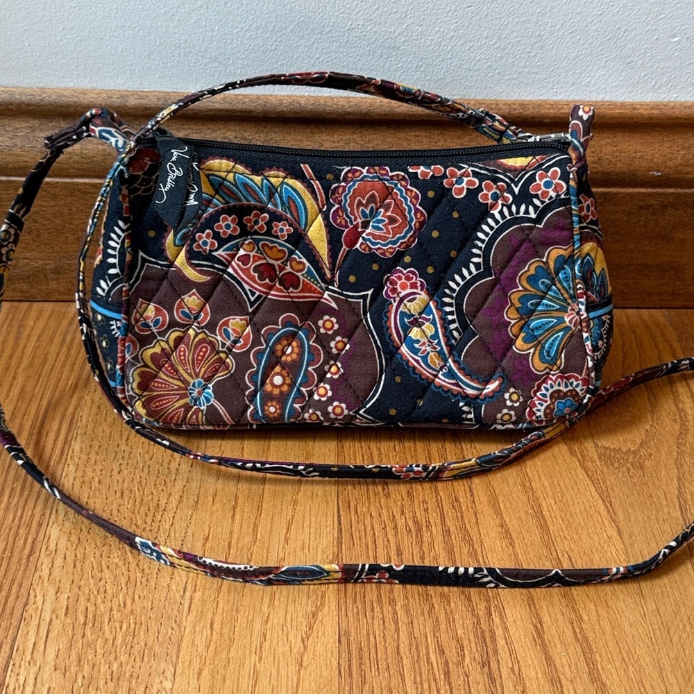 Vera Bradley Quilted Hadley Paisley Print Crossbody Shoulder Bag Boho Zip Top